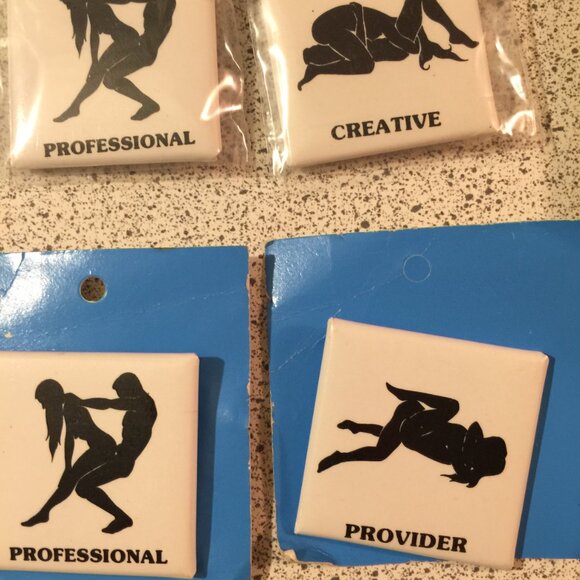 Nikry Novelty Co - buttons - Picture 3 of 4